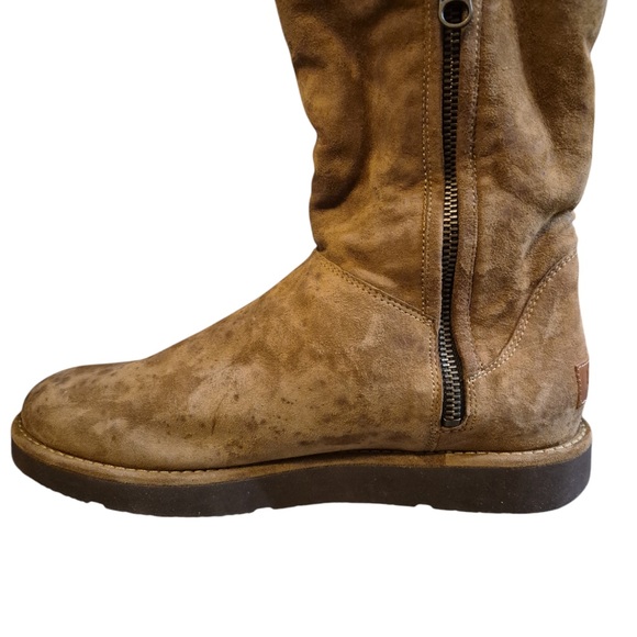 Women’s Tan UGG boots size 10 - Picture 5 of 9